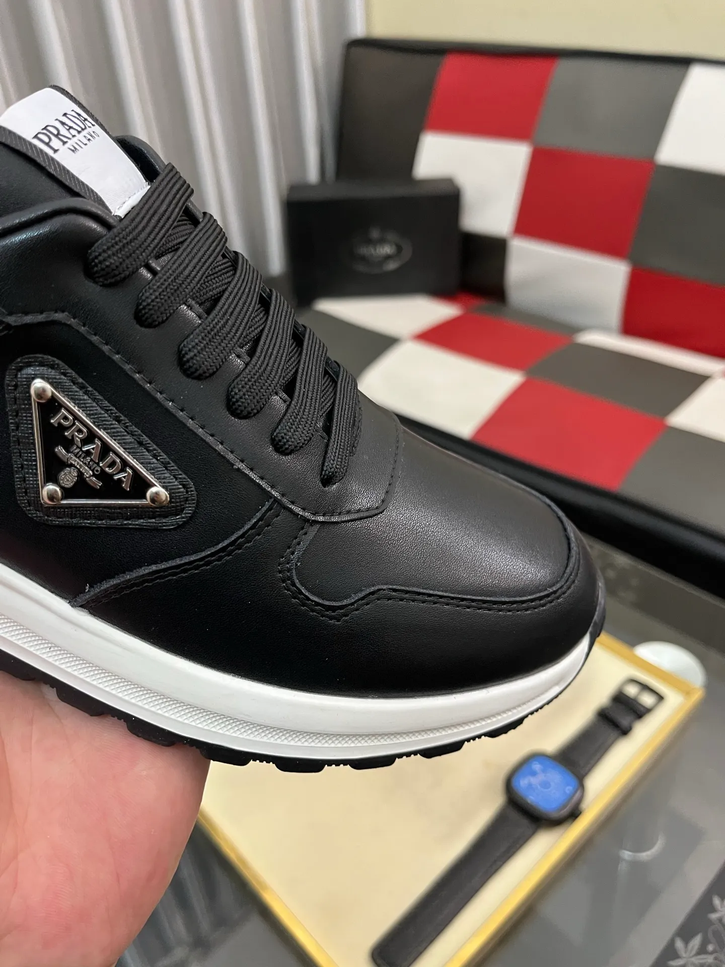 Men's shoes 💰420⌚️⌚️【PRADA】Prada casual shoes, originally developed 1:1, made of high-mercerized cowhide with imported cowhide, silk sheepskin lining, rubber outsole, comfortable and soft on the foot, size: 38-442️⃣Colors available
